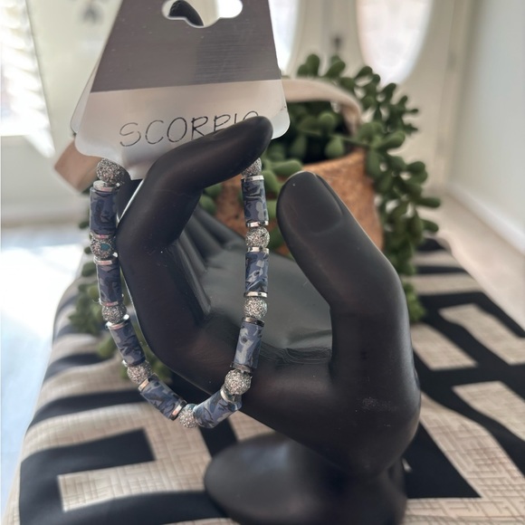 Jewelry - NWT Blue and Silver Beaded Bracelet